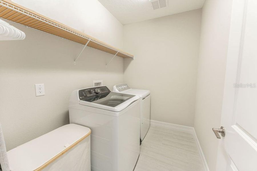 Close-up of interior finishes inside a home in , Tampa (Image 21).