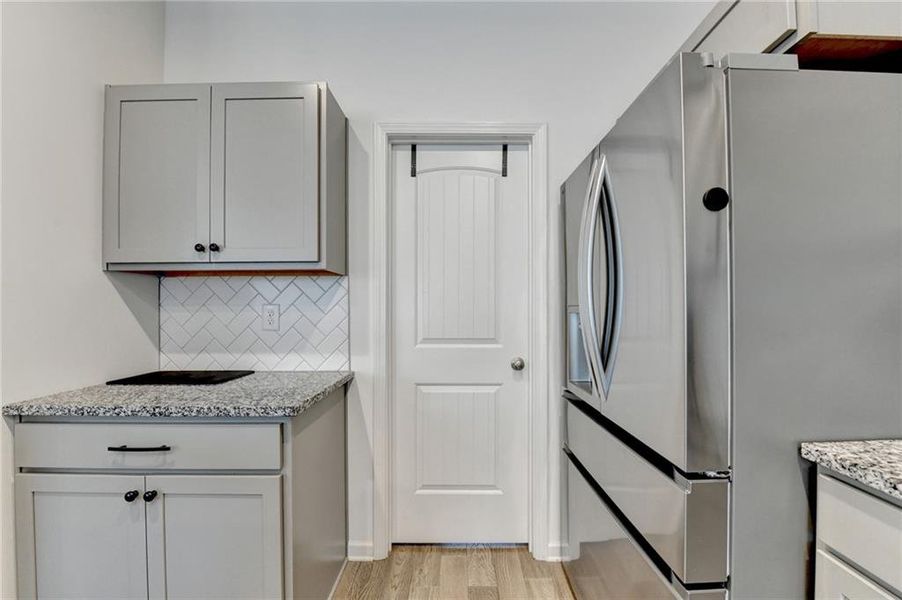Furnished interior view inside a new home in Sweetbay Farm, Lawrenceville (Image 9).