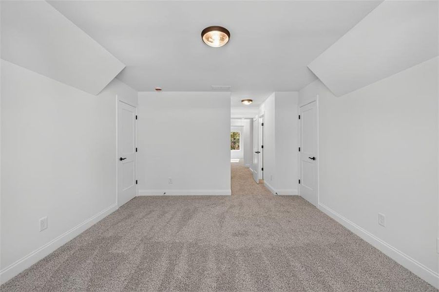 Spacious, unfurnished interior of a new home in , Jefferson (Image 53).