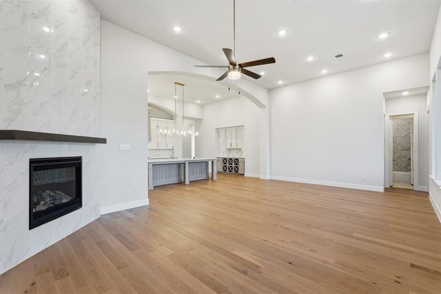 Spacious, unfurnished interior of a new home in Saddle Star Estates, Rockwall (Image 22).