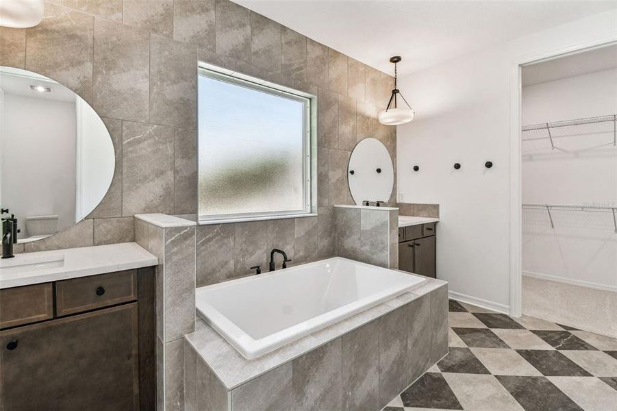 Furnished interior view inside a new home in City of Tampa, Tampa (Image 31).