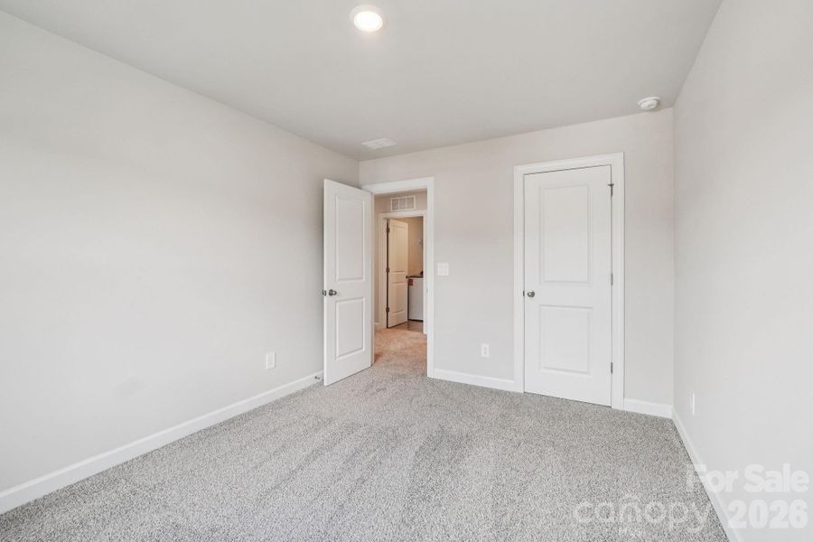 Photo is not of the actual home but is an inspirational photo of builder’s model home and may depict options, furnishings, and/or decorator features that are not included.