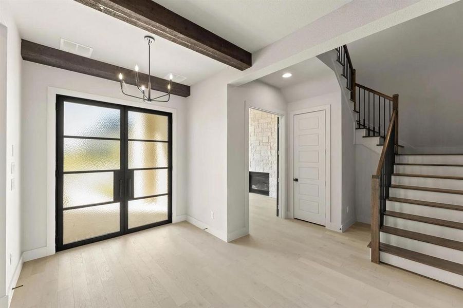 The Eastland II G Foyer The Eastland II G Foyer