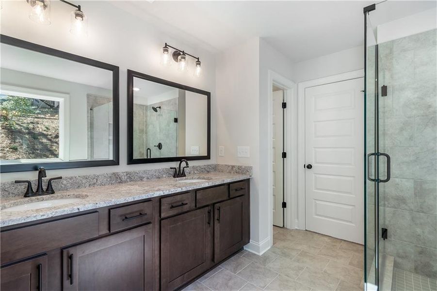 Furnished interior view inside a new home in Red Oak Ridge, Loganville (Image 14). Furnished interior view inside a new home in Red Oak Ridge, Loganville (Image 14).