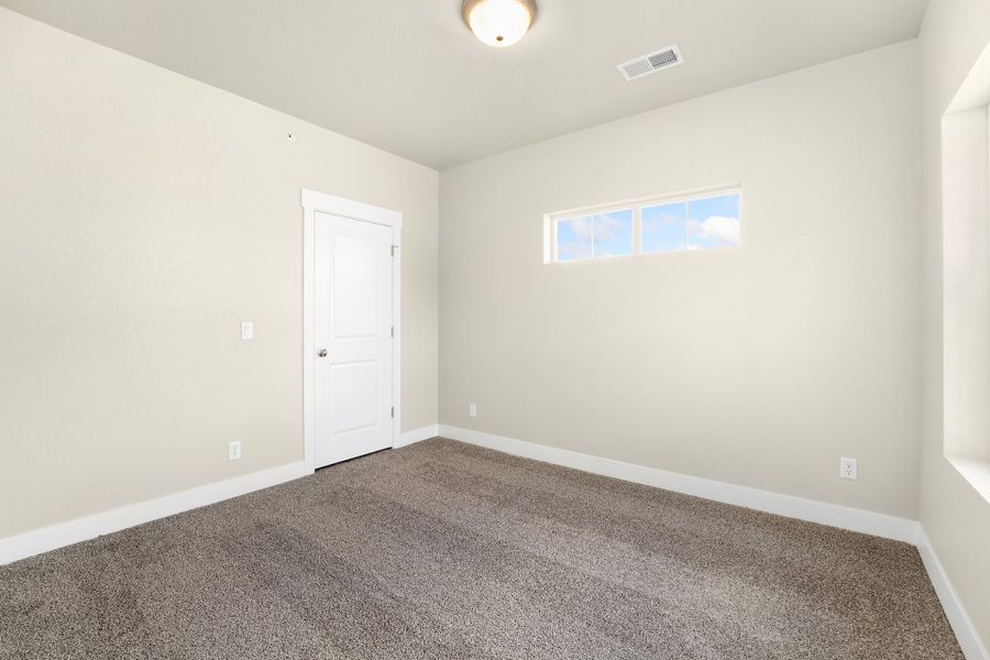 Spacious, unfurnished interior of a new home in Wilder at Timnath Ranch, Timnath (Image 20). Spacious, unfurnished interior of a new home in Wilder at Timnath Ranch, Timnath (Image 20).