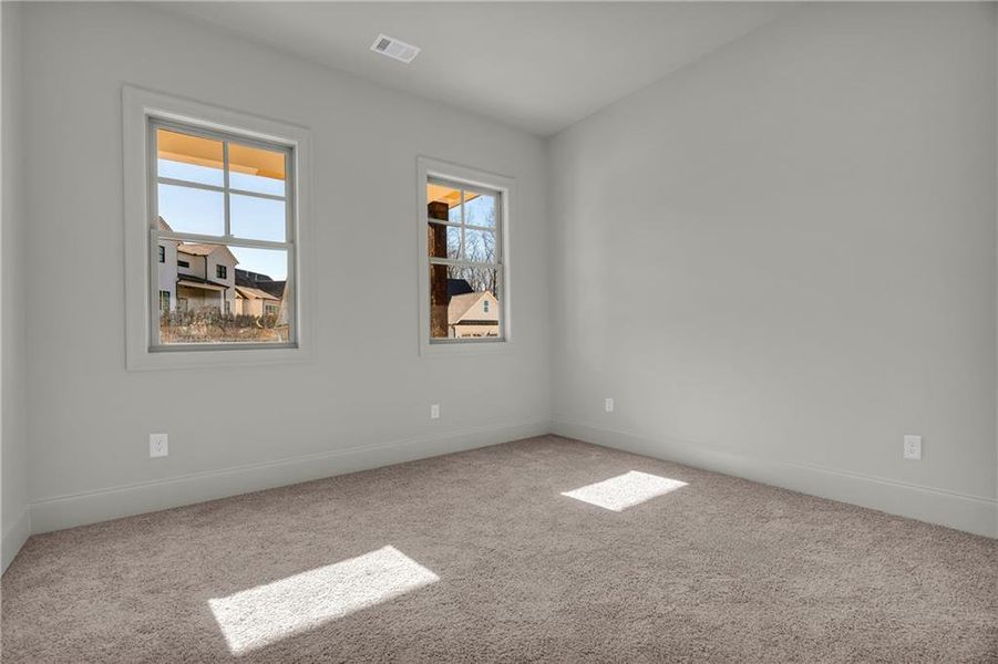 Spacious, unfurnished interior of a new home in , Gainesville (Image 43).