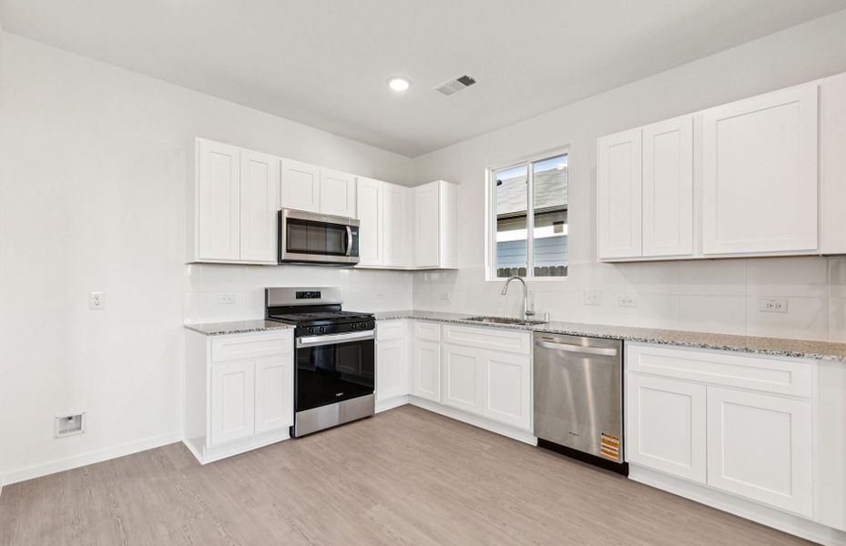 Furnished interior view inside a new home in Montgomery Bend, Montgomery (Image 8).