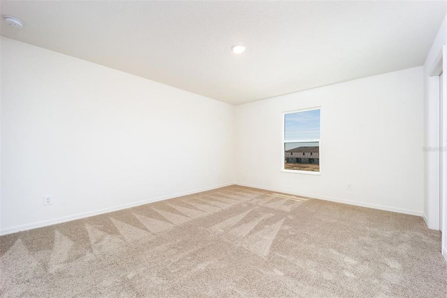 Spacious, unfurnished interior of a new home in Sol Vista, Dundee (Image 13).