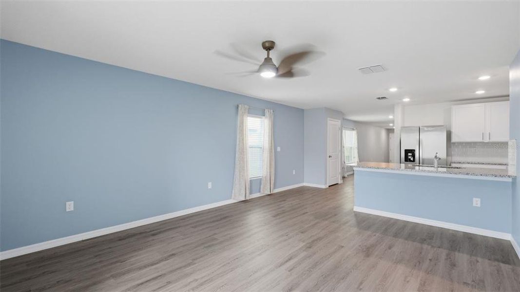 Spacious, unfurnished interior of a new home in Northwater at Two Rivers, Zephyrhills (Image 38).