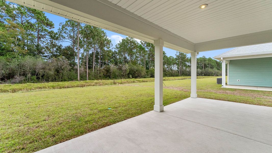 Exterior details and patio area of a home in Buffer Farms, Port Saint Joe (Image 16).