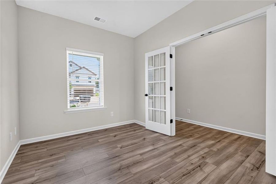 Spacious, unfurnished interior of a new home in Saddle Ridge, Calhoun (Image 22).