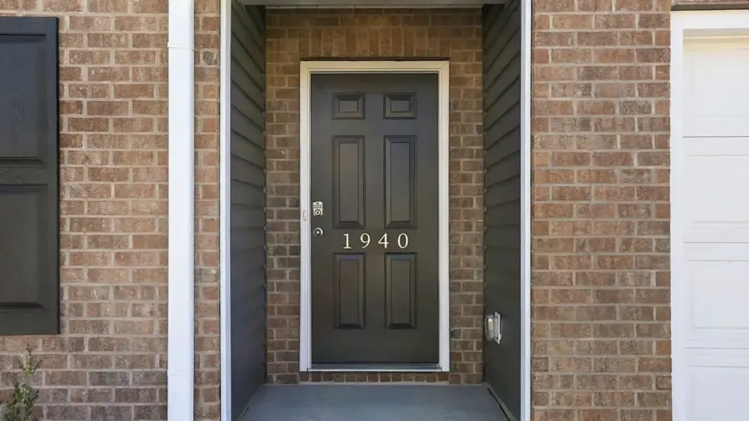 Exterior details and patio area of a home in Harrier Point, Woodruff (Image 3).