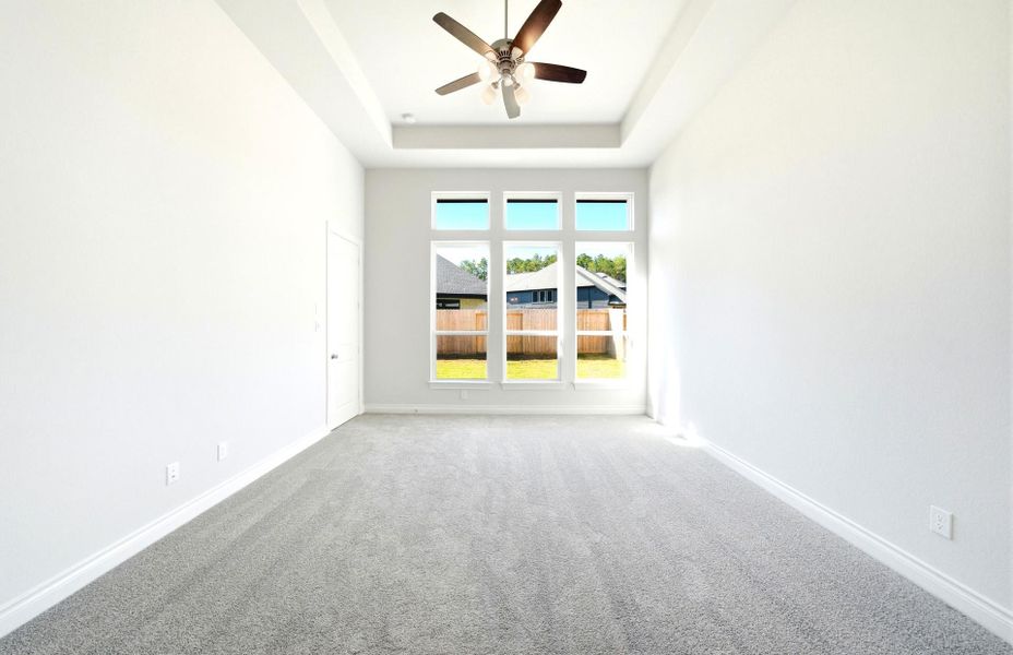 Spacious, unfurnished interior of a new home in The Highlands 55′, Porter (Image 23).