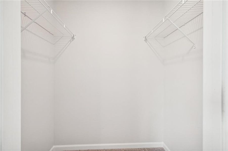 Spacious, unfurnished interior of a new home in Fairview Lake, Conyers (Image 39).