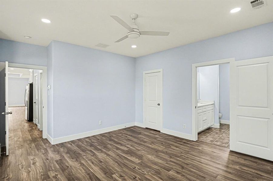 Spacious, unfurnished interior of a new home in , Fort Worth (Image 17).