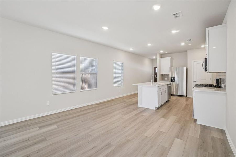 Spacious, unfurnished interior of a new home in Trails of Lavon - Spring Series, Lavon (Image 22).