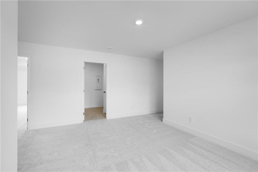 Spacious, unfurnished interior of a new home in Willow Creek, Watkinsville (Image 16). Spacious, unfurnished interior of a new home in Willow Creek, Watkinsville (Image 16).