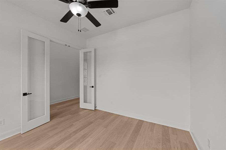 Spacious, unfurnished interior of a new home in Highwoods, Fort Worth (Image 19). Spacious, unfurnished interior of a new home in Highwoods, Fort Worth (Image 19).