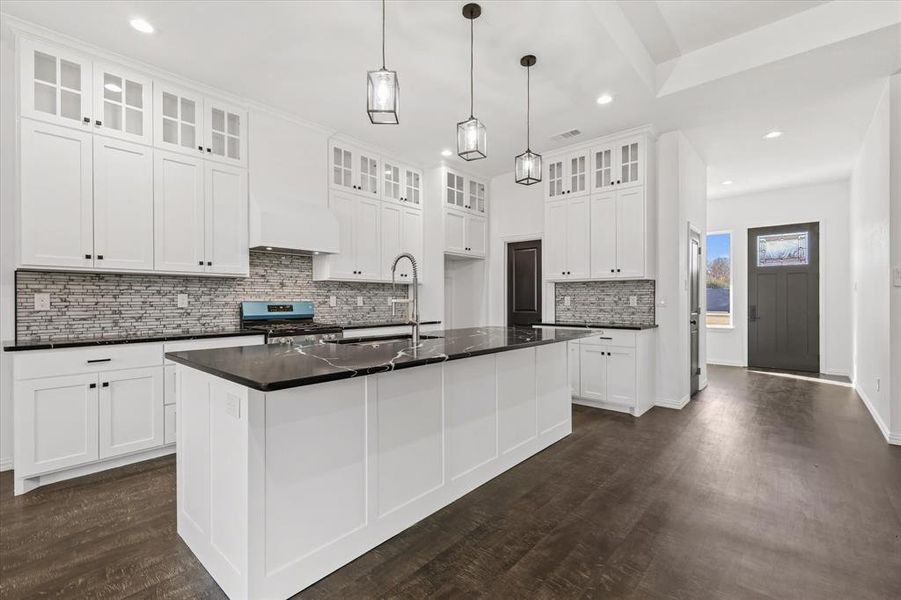 Furnished interior view inside a new home in , Dallas (Image 8). Furnished interior view inside a new home in , Dallas (Image 8).