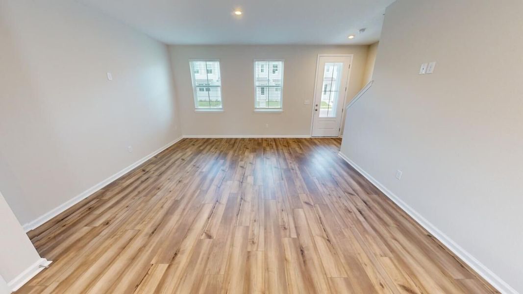 Spacious, unfurnished interior of a new home in RiverTown, St. Johns (Image 9).