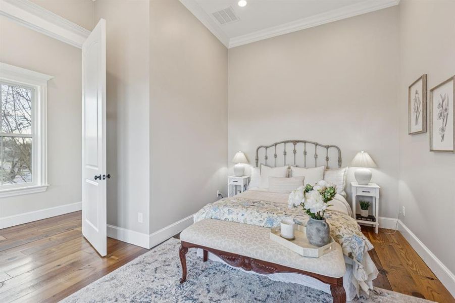 Furnished interior view inside a new home in , Rockwall (Image 9).