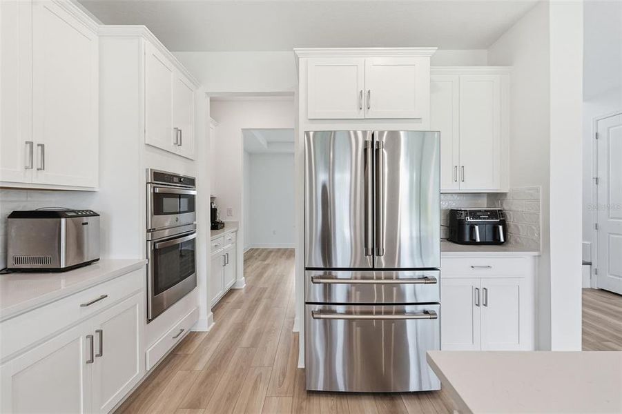 Furnished interior view inside a new home in , Plant City (Image 20).