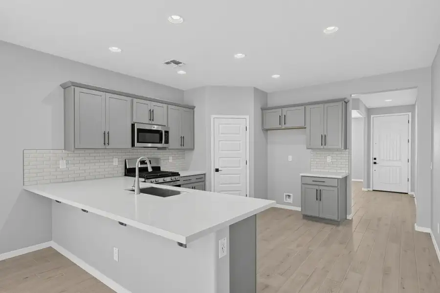 Furnished interior view inside a new home in Allen Ranches, Litchfield Park (Image 11).