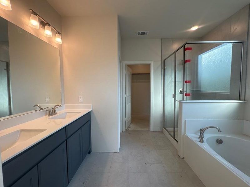 Furnished interior view inside a new home in Cedar Ridge Estates, Anna (Image 9).