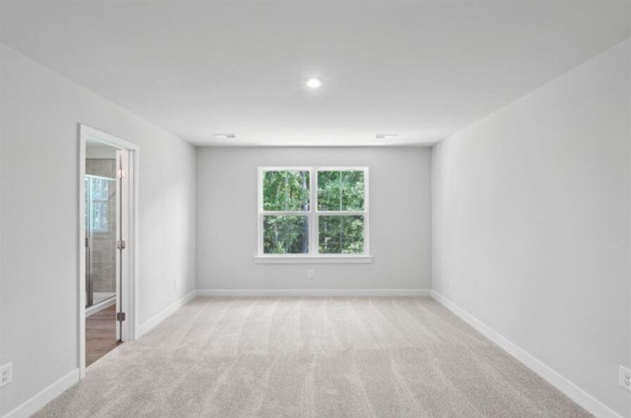 Spacious, unfurnished interior of a new home in Crescent Cove, Summerville (Image 21). Spacious, unfurnished interior of a new home in Crescent Cove, Summerville (Image 21).