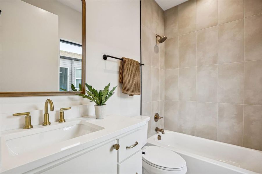 Image 16 of a home in . Image 16 of a home in .