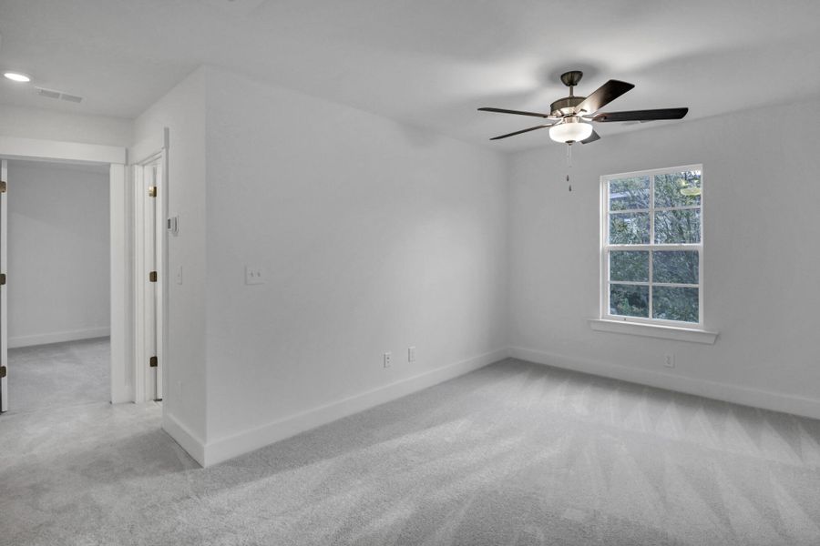 Spacious, unfurnished interior of a new home in Lake Carolina Townhomes, Columbia (Image 32).