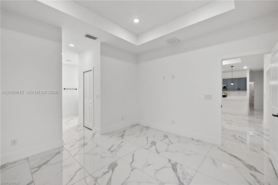Spacious, unfurnished interior of a new home in , Lehigh Acres (Image 20).