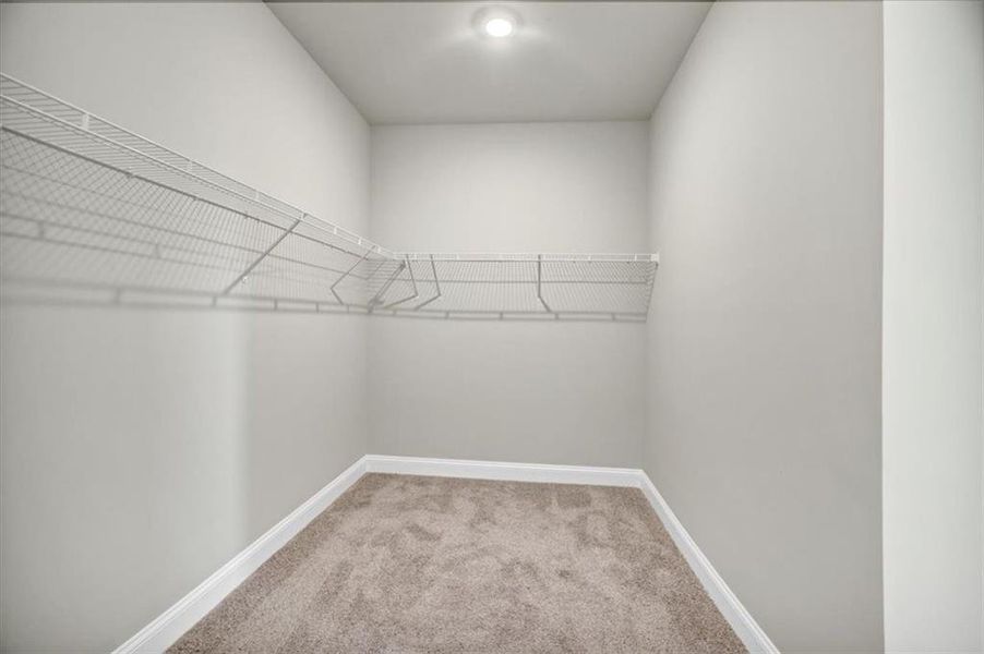 Spacious, unfurnished interior of a new home in Tuscany Hills, Douglasville (Image 36).