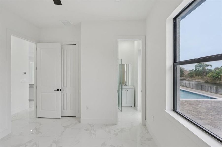 Image 47 of a home in .