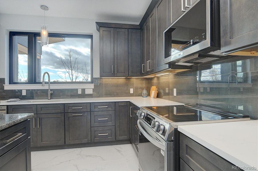 Furnished interior view inside a new home in , Buena Vista (Image 10).