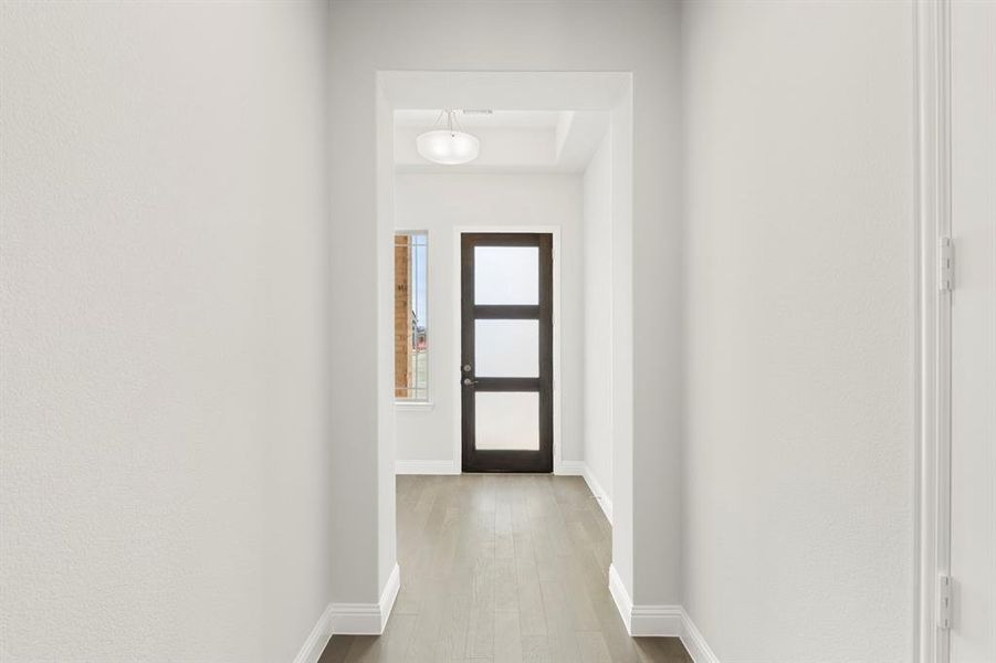 03. 3209 Agnew - Entry