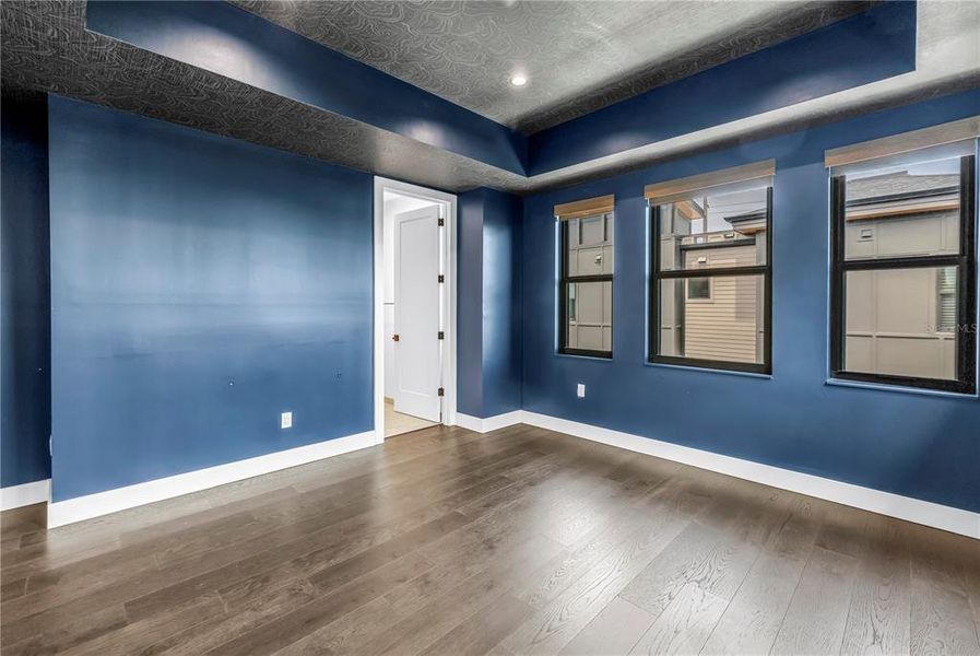 Spacious, unfurnished interior of a new home in East Oak Townhomes, Tampa (Image 18).