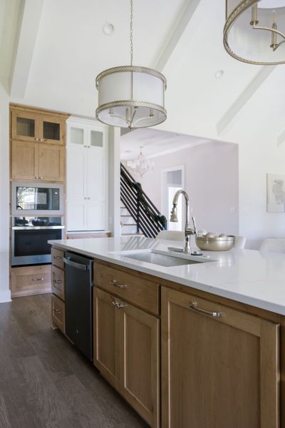 Representative furnished interior of a home built from the The Ellen II by Reece Homes in Greens Prairie Reserve, College Station (Image 13). Representative furnished interior of a home built from the The Ellen II by Reece Homes in Greens Prairie Reserve, College Station (Image 13).