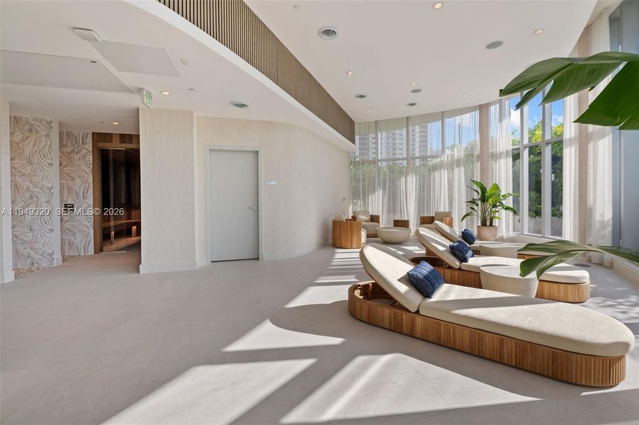 Community amenities in , Miami (Image 34).