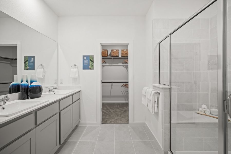 Primary Bath in the Oak home plan by Trophy Signature Homes – REPRESENTATIVE PHOTO Primary Bath in the Oak home plan by Trophy Signature Homes – REPRESENTATIVE PHOTO