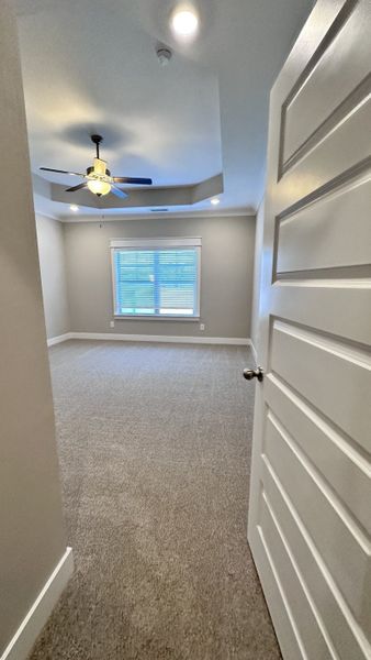 Spacious, unfurnished interior of a new home in Veterans Cove, Murfreesboro (Image 28).