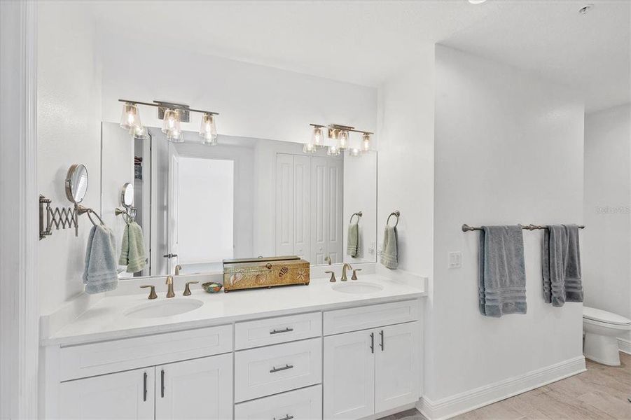 Furnished interior view inside a new home in , Bradenton (Image 20).