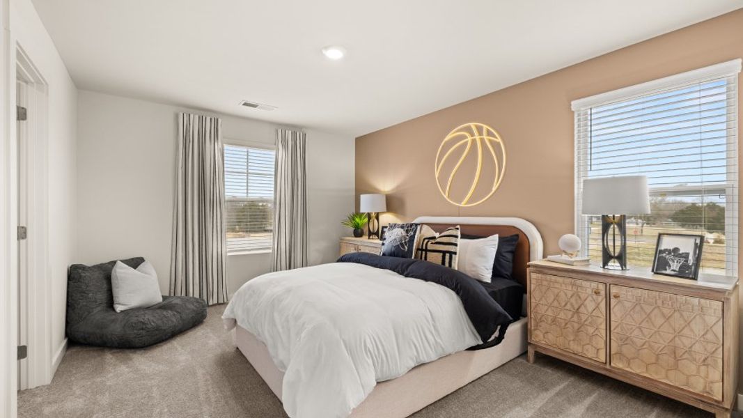 3731 Hawthorne Bed2 1of3 F2