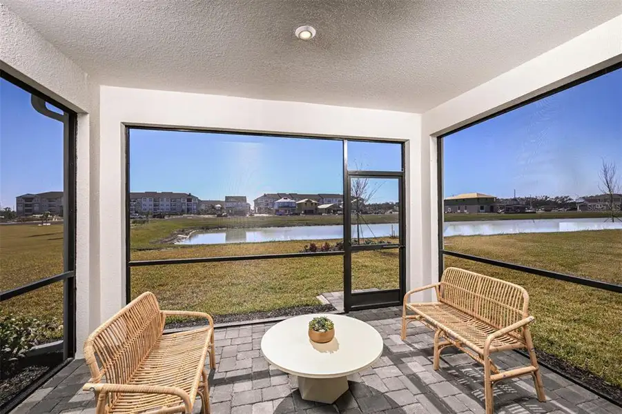 Model Lanai Model Lanai