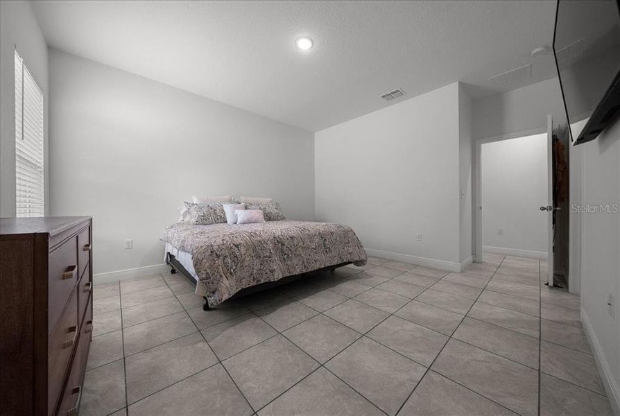 Furnished interior view inside a new home in , Ocala (Image 3).