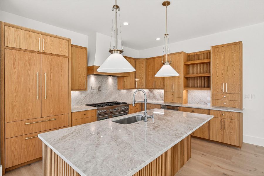 Furnished interior view inside a new home in , Horseshoe Bay (Image 9).