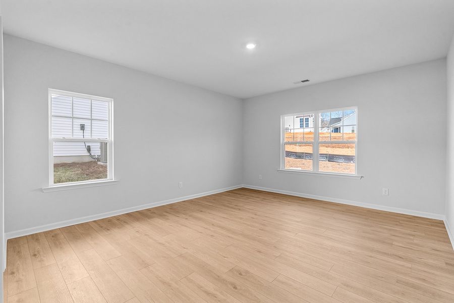 Spacious, unfurnished interior of a new home in Brayden, Advance (Image 31).