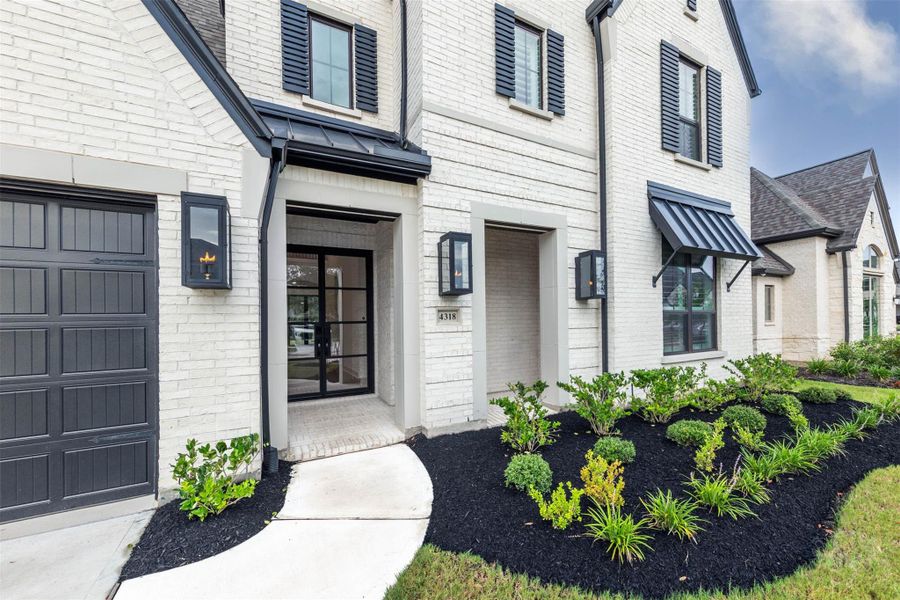 Exterior details and patio area of a home in Fulbrook on Fulshear Creek: 60ft. lots, Fulshear (Image 3). Exterior details and patio area of a home in Fulbrook on Fulshear Creek: 60ft. lots, Fulshear (Image 3).