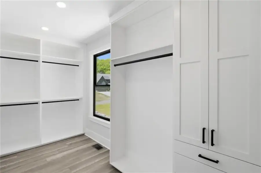 Image 78 of a home in .