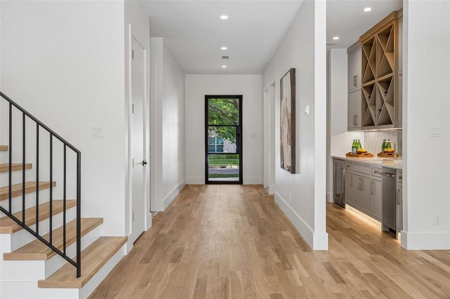Spacious, unfurnished interior of a new home in , Dallas (Image 20).